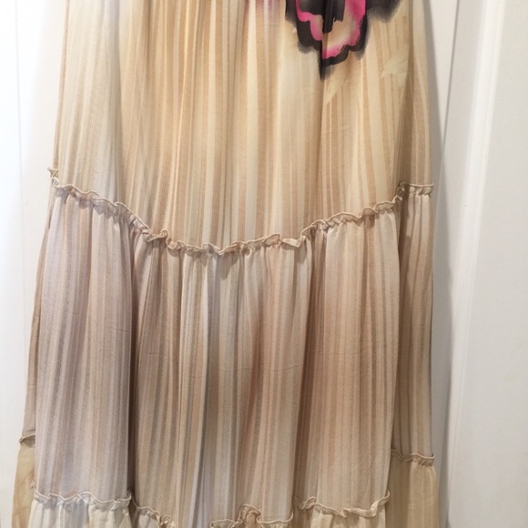Gorgeous Floral Ruffle Maxi Dress Small by Theme - Picture 3 of 6